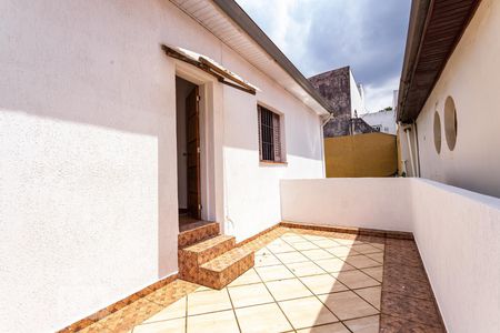 Casa à venda com 200m², 3 quartos e 2 vagas Casa à venda com 200m², 3 quartos e 2 vagasVaranda Quarto 3