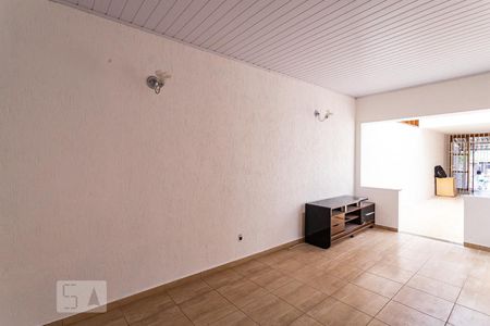 Casa à venda com 200m², 3 quartos e 2 vagas Casa à venda com 200m², 3 quartos e 2 vagasVaranda Entrada