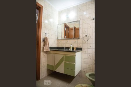 Apartamento para alugar com 170m², 5 quartos e 2 vagas Apartamento para alugar com 170m², 5 quartos e 2 vagasBanheiro