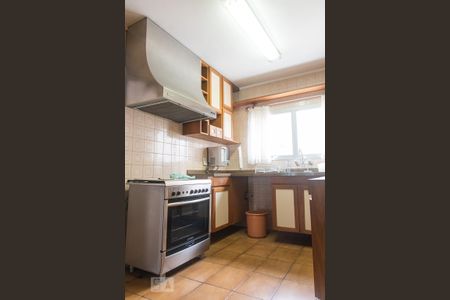 Apartamento para alugar com 170m², 5 quartos e 2 vagas