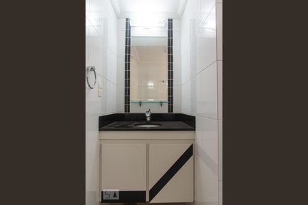 Apartamento para alugar com 170m², 5 quartos e 2 vagas Apartamento para alugar com 170m², 5 quartos e 2 vagasBanheiro da suíte