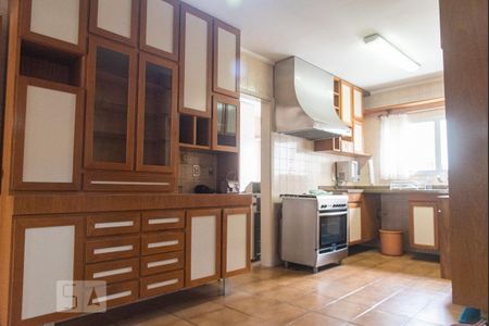 Apartamento para alugar com 170m², 5 quartos e 2 vagas Apartamento para alugar com 170m², 5 quartos e 2 vagasCozinha