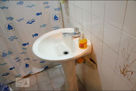 Casa à venda com 135m², 2 quartos e 4 vagasBanheiro Social