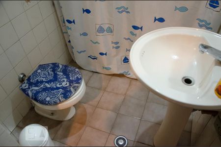 Casa à venda com 135m², 2 quartos e 4 vagasBanheiro Social