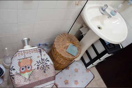 Casa à venda com 135m², 2 quartos e 4 vagasBanheiro da suíte