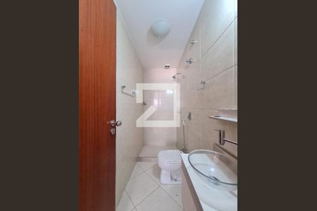 Casa à venda com 136m², 3 quartos e 1 vaga Casa à venda com 136m², 3 quartos e 1 vagaBanheiro da Suíte 1