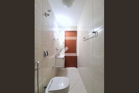 Casa à venda com 136m², 3 quartos e 1 vaga Casa à venda com 136m², 3 quartos e 1 vagaBanheiro da Suíte 1