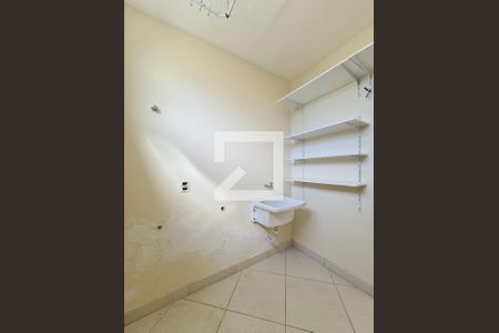 Casa à venda com 136m², 3 quartos e 1 vaga Casa à venda com 136m², 3 quartos e 1 vagaLavanderia