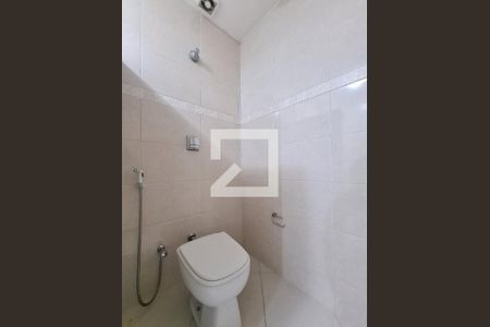 Casa à venda com 136m², 3 quartos e 1 vaga Casa à venda com 136m², 3 quartos e 1 vagaBanheiro da Suíte 3