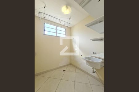 Casa à venda com 136m², 3 quartos e 1 vaga Casa à venda com 136m², 3 quartos e 1 vagaLavanderia