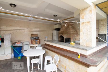Casa à venda com 359m², 5 quartos e 4 vagasChurrasqueira