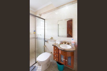 Casa à venda com 359m², 5 quartos e 4 vagasBanheiro da Suíte 4