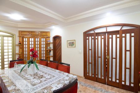 Casa à venda com 359m², 5 quartos e 4 vagasCopa