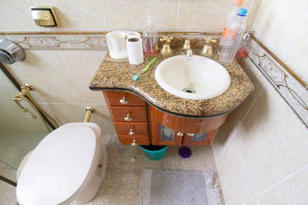 Casa à venda com 359m², 5 quartos e 4 vagasDetalhe banheiro