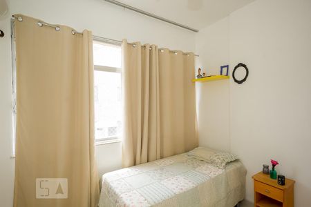 Quarto 1 de apartamento à venda com 3 quartos, 80m² em Copacabana, Rio de Janeiro