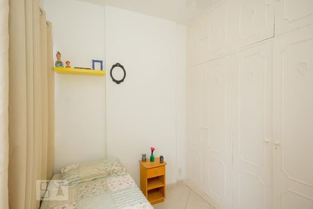 Quarto 1 de apartamento à venda com 3 quartos, 80m² em Copacabana, Rio de Janeiro
