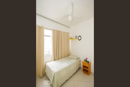 Quarto 1 de apartamento à venda com 3 quartos, 80m² em Copacabana, Rio de Janeiro