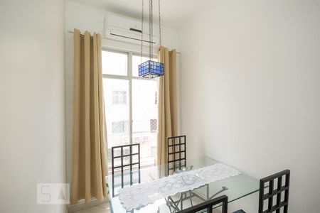 Sala de apartamento à venda com 3 quartos, 80m² em Copacabana, Rio de Janeiro