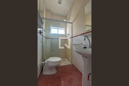 Banheiro da suíte de apartamento para alugar com 2 quartos, 86m² em Boqueirão, Santos