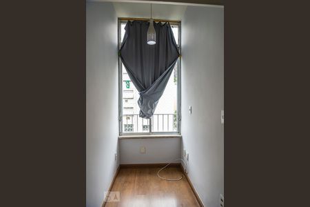 Sala de kitnet/studio para alugar com 1 quarto, 36m² em Copacabana, Rio de Janeiro