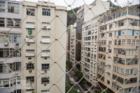 Vista da Sala de kitnet/studio para alugar com 1 quarto, 36m² em Copacabana, Rio de Janeiro