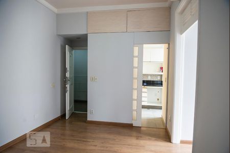 Sala de kitnet/studio para alugar com 1 quarto, 36m² em Copacabana, Rio de Janeiro