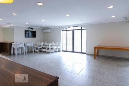 Apartamento para alugar com 80m², 3 quartos e 1 vaga Apartamento para alugar com 80m², 3 quartos e 1 vagaÁrea comum - Salão de festas