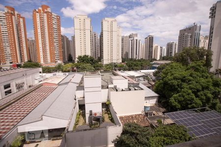 Vista da Sala de apartamento para alugar com 3 quartos, 80m² em Moema, São Paulo