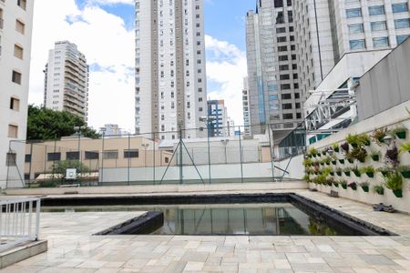 Apartamento para alugar com 80m², 3 quartos e 1 vaga Apartamento para alugar com 80m², 3 quartos e 1 vagaÁrea comum - Piscina (está em reforma)