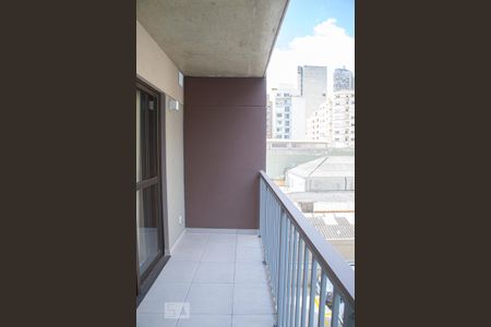 Varanda de kitnet/studio para alugar com 1 quarto, 20m² em República, São Paulo