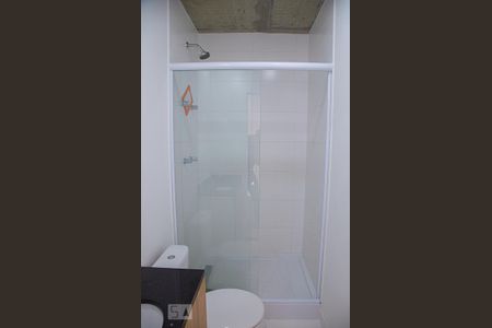 Banheiro de kitnet/studio para alugar com 1 quarto, 20m² em República, São Paulo