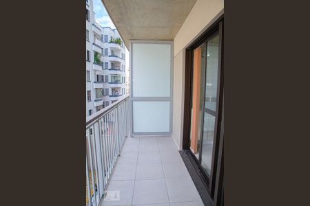 Varanda de kitnet/studio para alugar com 1 quarto, 20m² em República, São Paulo