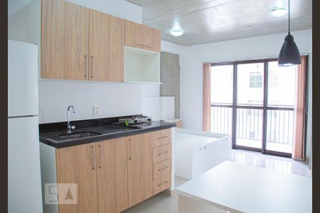 Studio de kitnet/studio para alugar com 1 quarto, 20m² em República, São Paulo