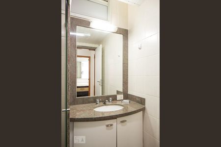 Apartamento para alugar com 82m², 3 quartos e 2 vagasBanheiro Social