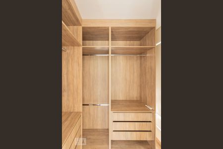 Closet de apartamento para alugar com 2 quartos, 69m² em Cidade Monções, São Paulo