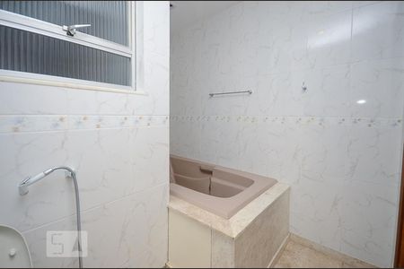 Apartamento à venda com 222m², 4 quartos e 2 vagasBanheiro da Suíte