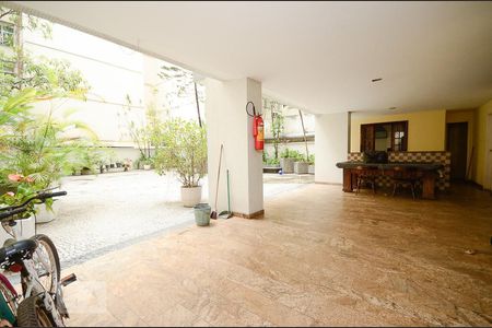 Apartamento à venda com 222m², 4 quartos e 2 vagasÁrea comum