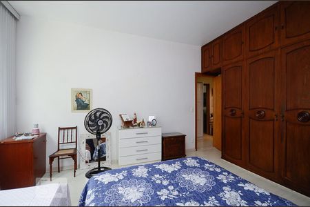 Apartamento à venda com 222m², 4 quartos e 2 vagasSuíte 1