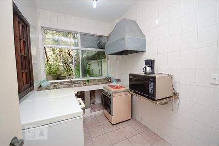 Apartamento à venda com 222m², 4 quartos e 2 vagasÁrea comum - Salão de festas