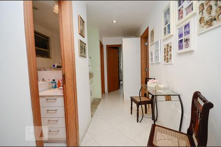 Apartamento à venda com 222m², 4 quartos e 2 vagasLavabo