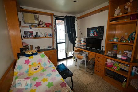 Apartamento à venda com 330m², 4 quartos e 4 vagasSuíte 2