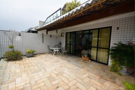 Apartamento à venda com 330m², 4 quartos e 4 vagasVaranda Sala