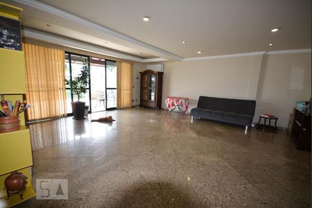 Apartamento à venda com 330m², 4 quartos e 4 vagasSala
