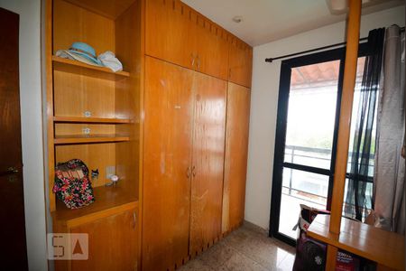 Apartamento à venda com 330m², 4 quartos e 4 vagasQuarto 3