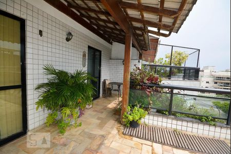 Apartamento à venda com 330m², 4 quartos e 4 vagasVaranda Sala