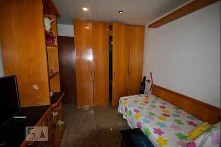 Apartamento à venda com 330m², 4 quartos e 4 vagasSuíte 2