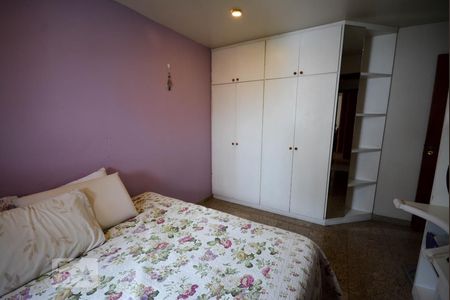Apartamento à venda com 330m², 4 quartos e 4 vagasQuarto 4