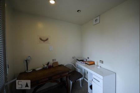 Apartamento à venda com 330m², 4 quartos e 4 vagasEscritório