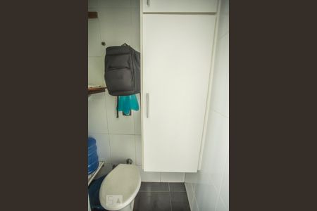 Apartamento à venda com 100m², 3 quartos e 1 vagaBanheiro de Serviço