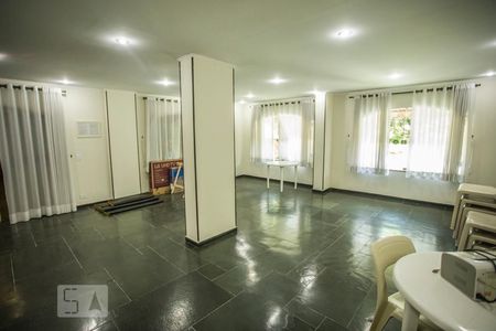Apartamento à venda com 100m², 3 quartos e 1 vagaÁrea comum - Salão de festas